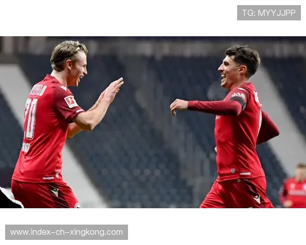 热刺加拉格尔长传助攻穆阿尼：一脚改变战局的艺术